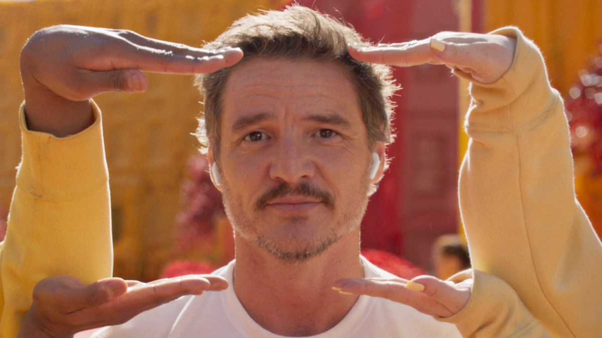 airpods-4-ad-spike-jonze-pedro-pascal-2069.jpeg