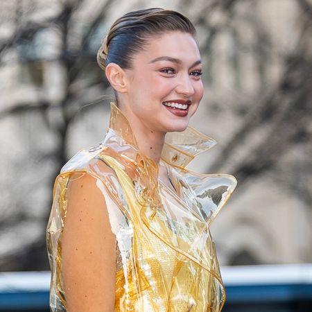 ana-de-armas-paris-fashion-week-lace-dress-diamond-6004.jpeg