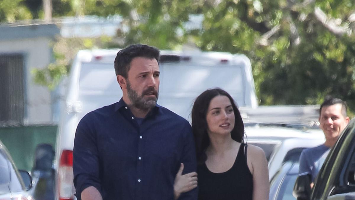 ben-affleck-ana-de-armas-regret-0661.jpeg