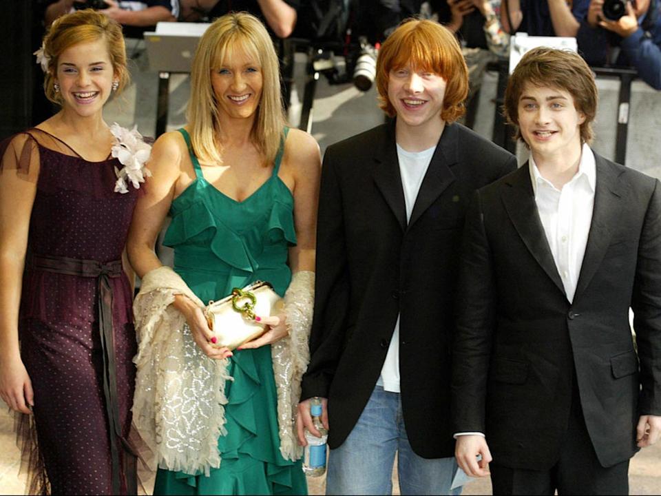 jk-rowling-harry-potter-social-media-6780.jpeg