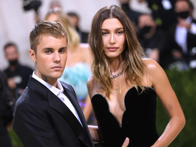 justin-hailey-bieber-european-mansion-1180.png