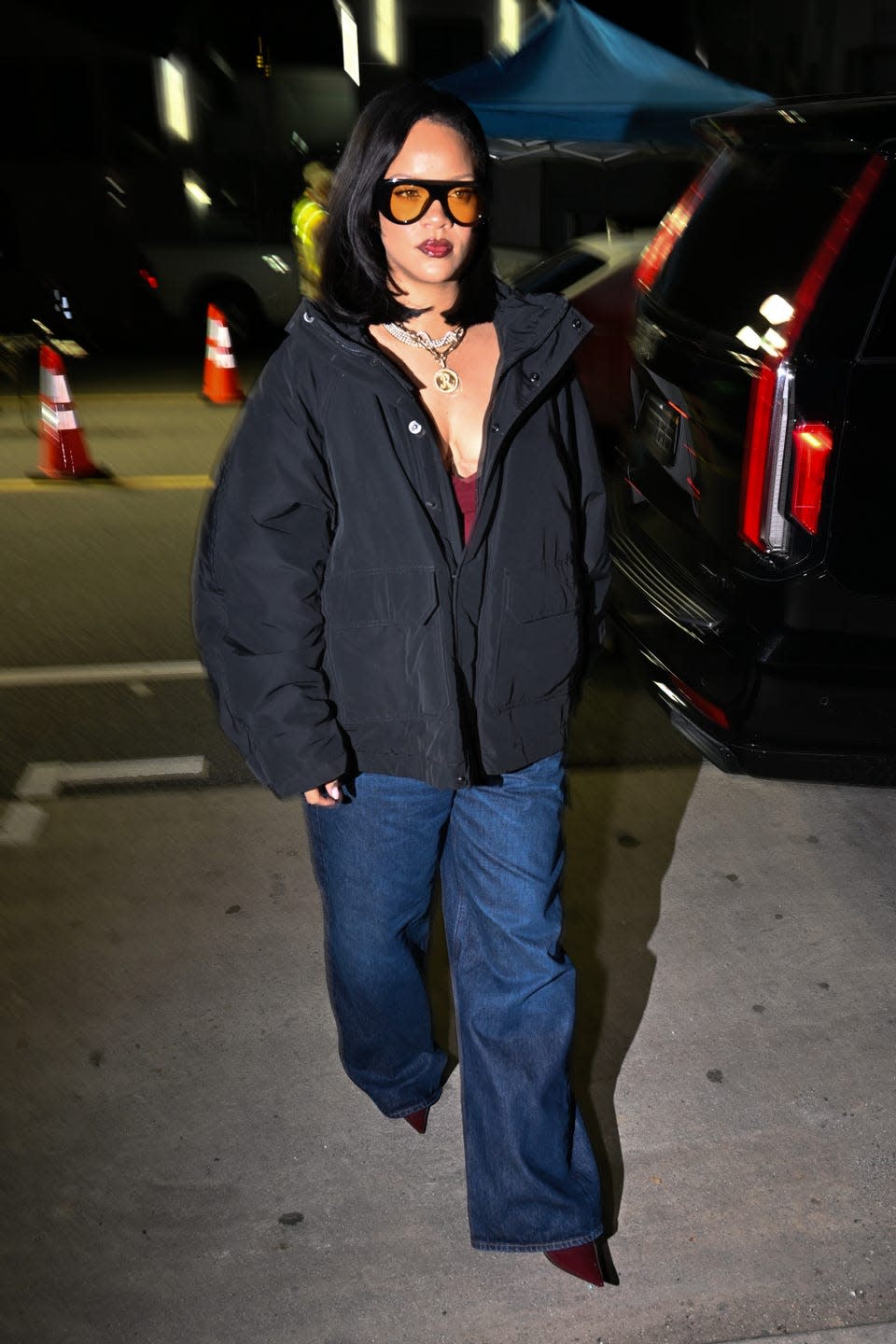 rihanna-balenciaga-coat-rewear-4036.jpeg