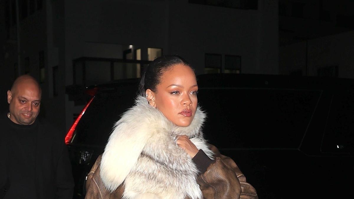 rihanna-leather-denim-look-1003.jpeg