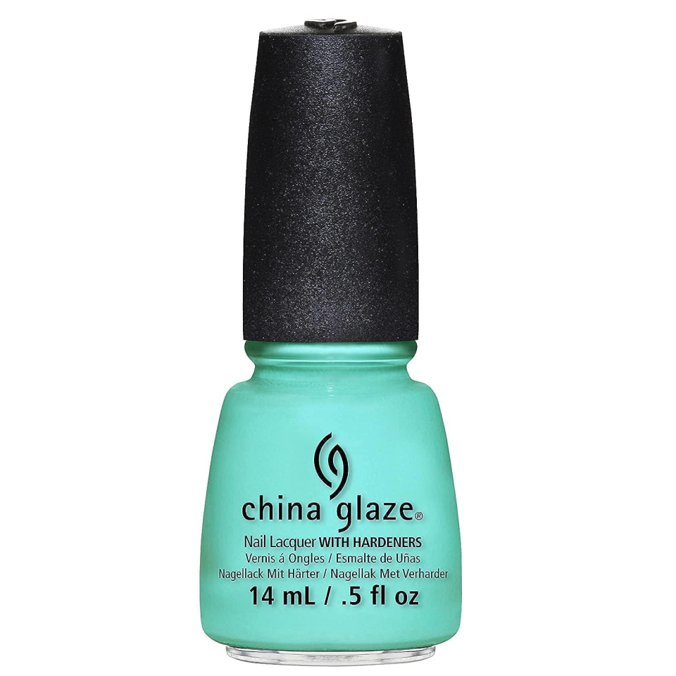 rihanna-spring-nail-colors-8592.png