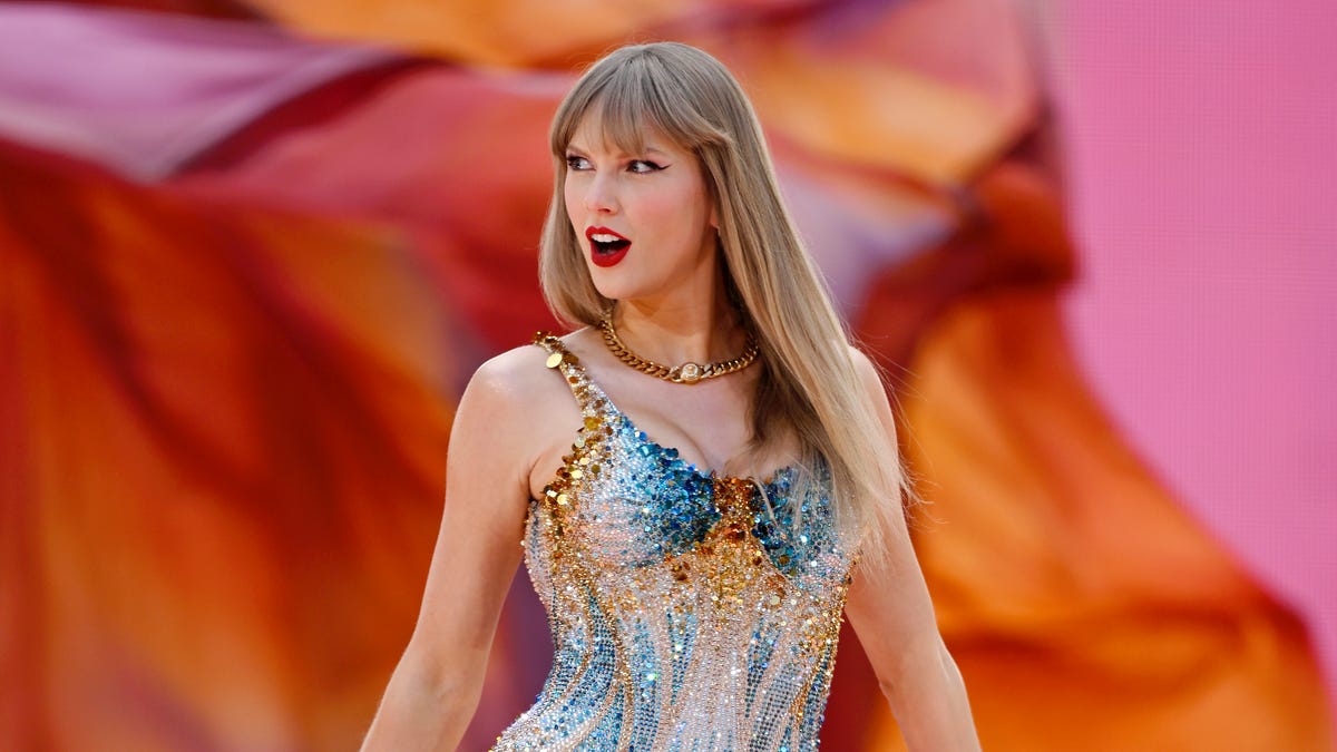 taylor-swift-iheartradio-music-awards-2023-7198.jpeg