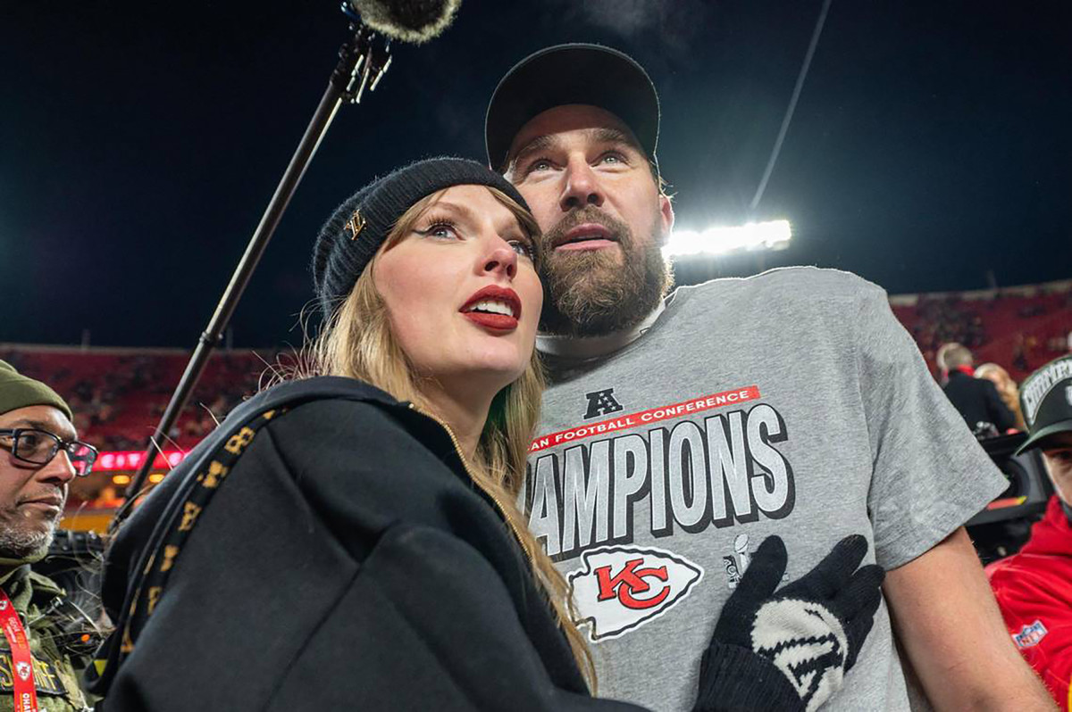 taylor-swift-travis-kelce-datenight-2025-superbowl-4327.jpeg