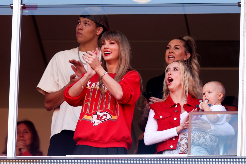 taylor-swift-travis-kelce-dinner-1347.jpeg