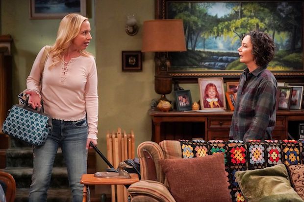 the-conners-roseanne-death-season-finale-9942.jpeg