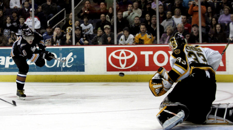 alex-ovechkin-goals-wayne-gretzky-record-9408.jpeg