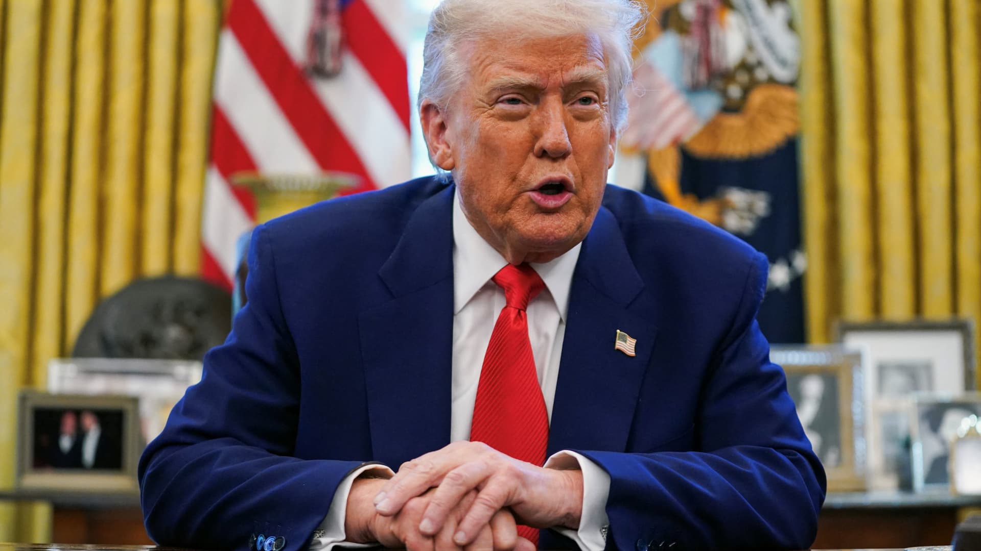 apple-china-tariffs-shares-cnbc-8921.jpeg