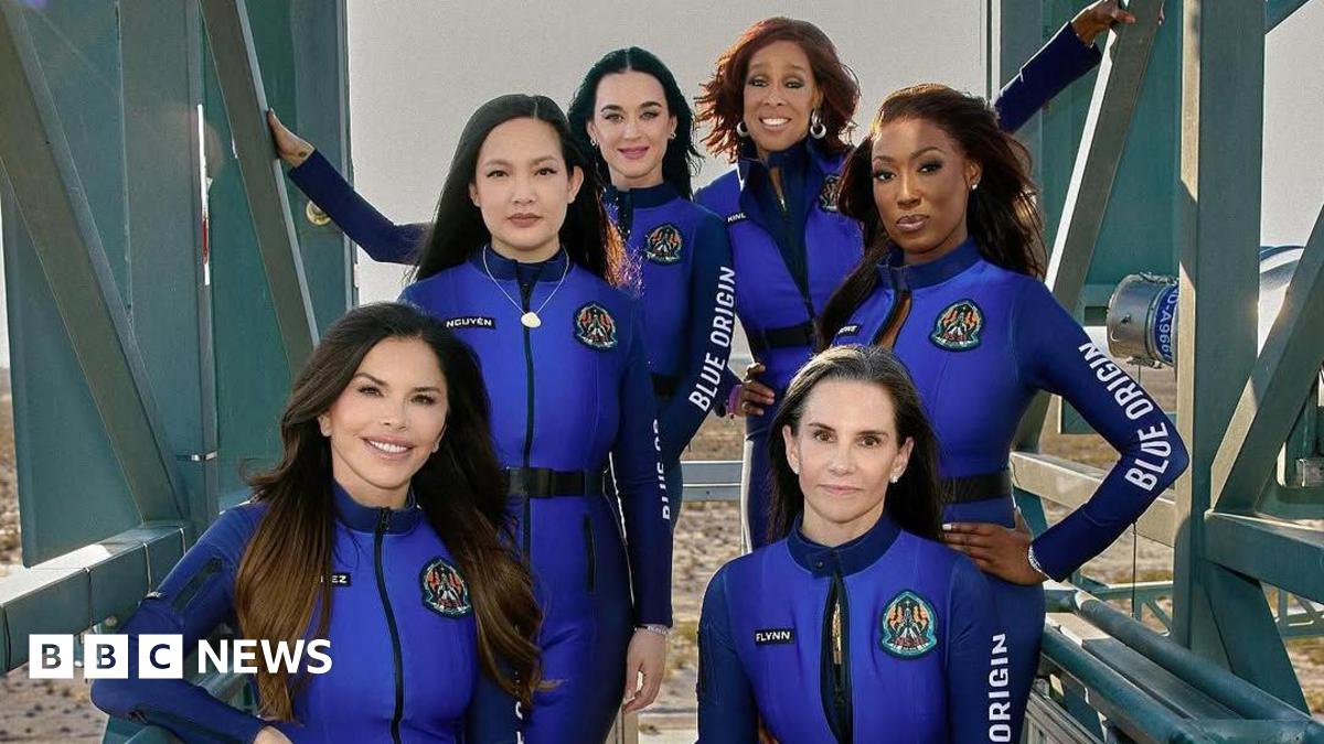 blue-origin-launch-katy-perry-gayle-king-3652.jpeg