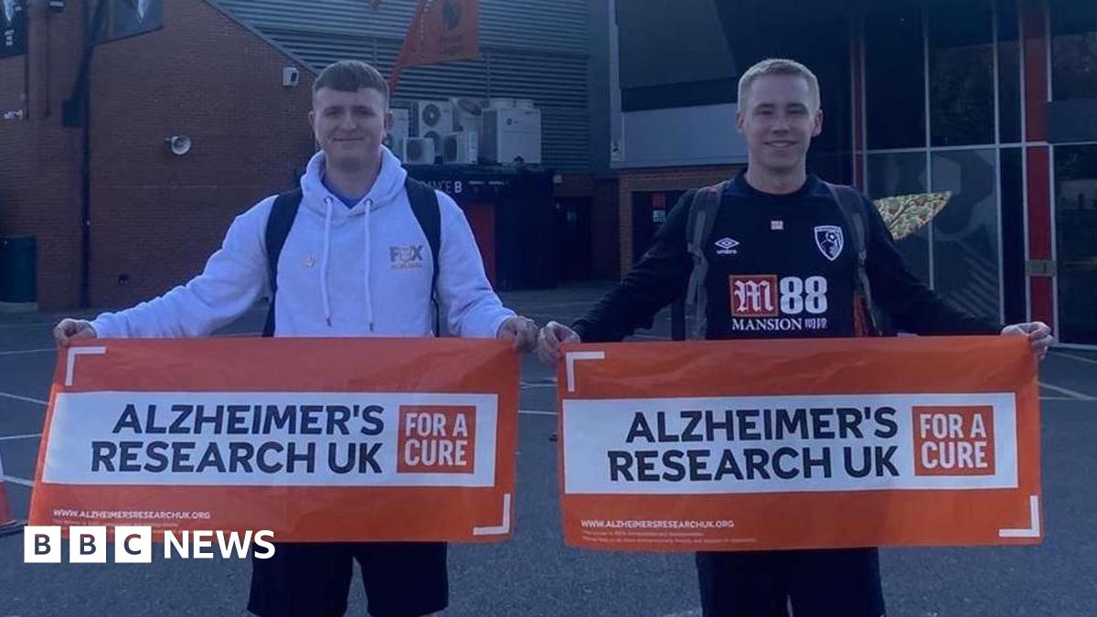 bournemouth-football-fans-tiktok-walk-9433.jpeg