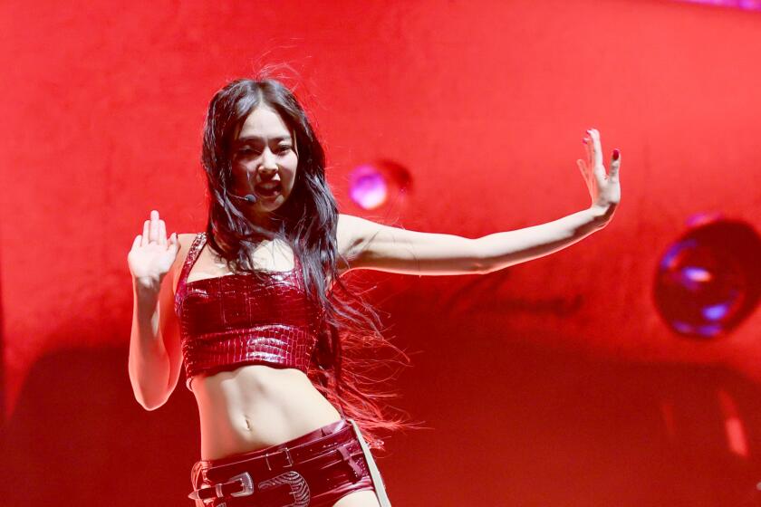 coachella-2025-jennie-blackpink-peso-pluma-concert-5531.jpeg