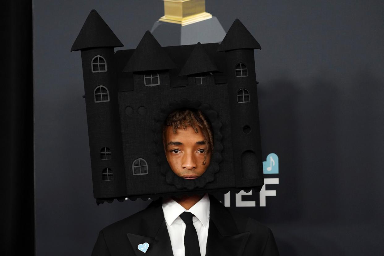 finneas-billie-eilish-grammys-warning-3322.jpeg
