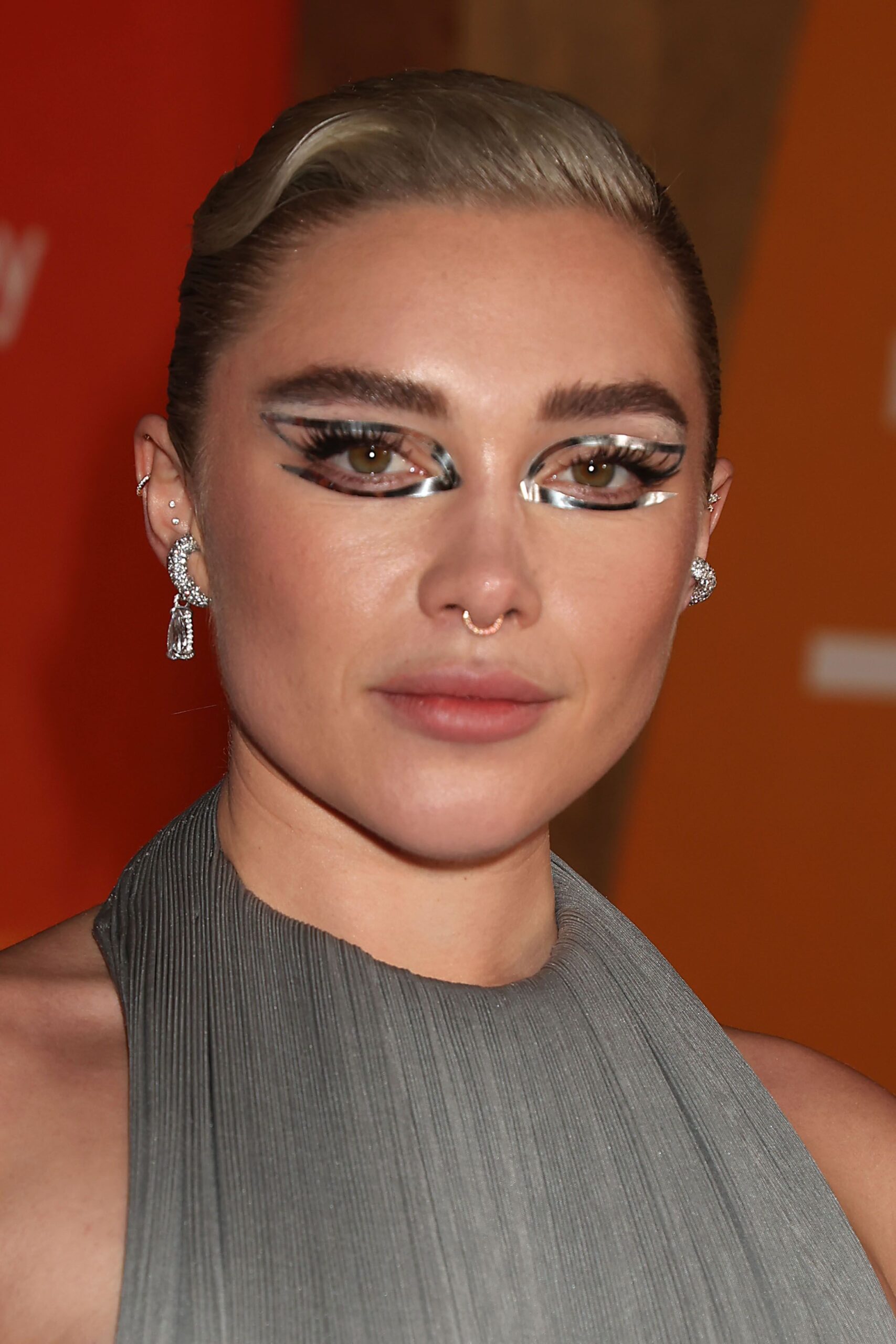 florence-pugh-stunt-building-clip-5290.jpeg