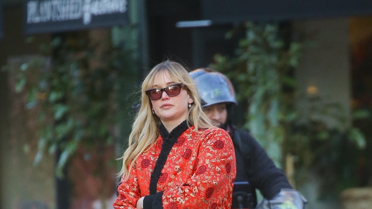 jennifer-lawrence-street-style-outfit-inspiration-8349.jpeg