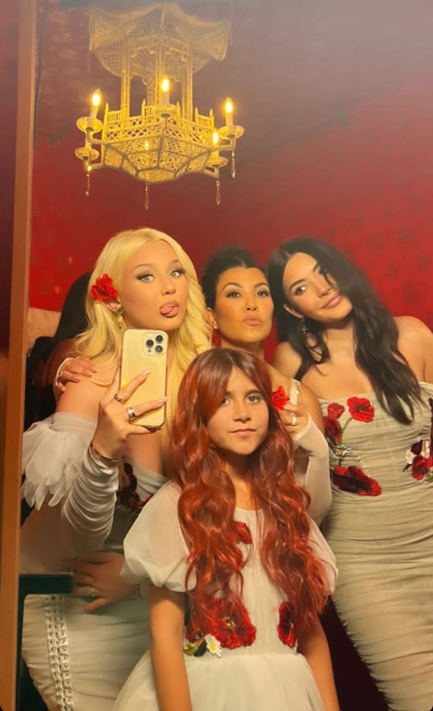 kourtney-kardashian-travis-barker-family-photos-2109.jpeg