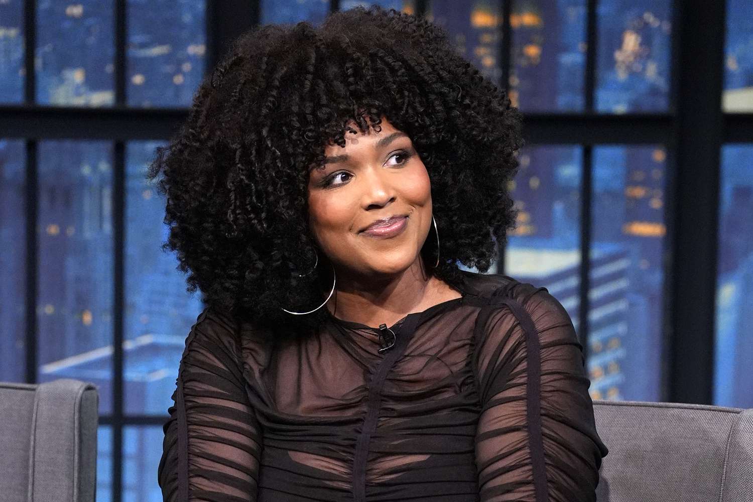 lizzo-seth-meyers-dad-apology-peoplecom-8245.jpeg