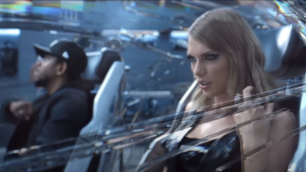 taylor-swift-carrie-underwood-bad-blood-2060.jpeg
