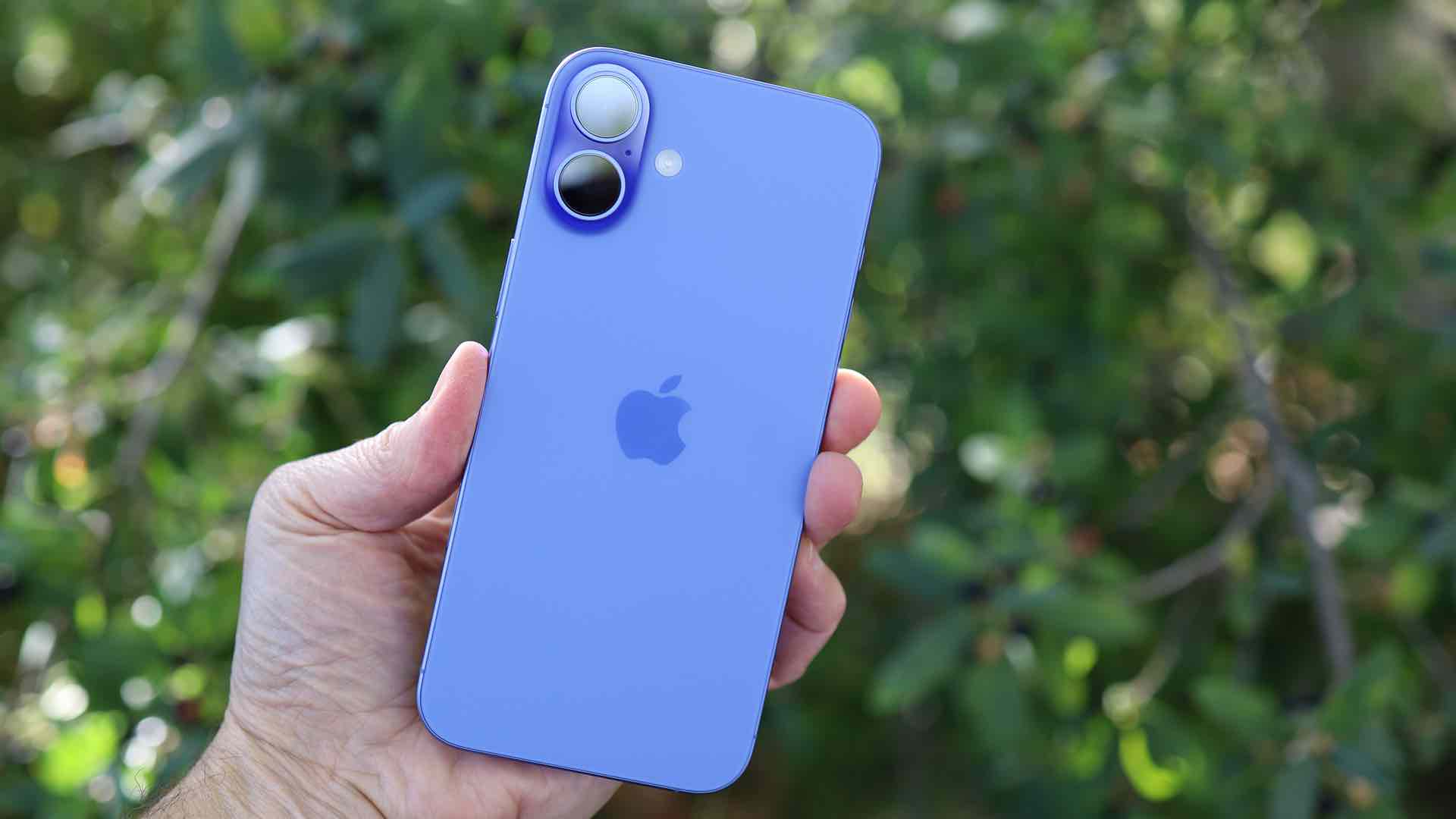 apple-foldable-iphone-galaxy-z-fold-1564.jpeg