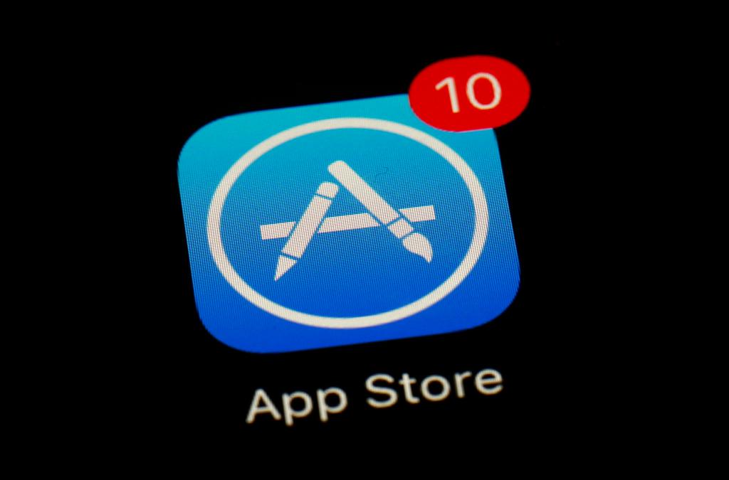 apple-fortnite-app-store-controversy-3552.jpeg