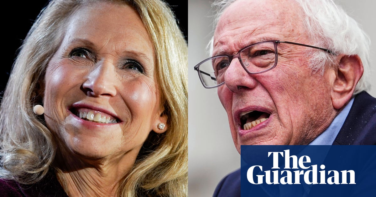 bernie-sanders-paramount-trump-suit-6058.jpeg