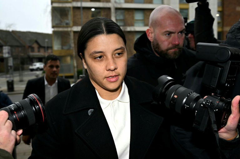brooklyn-beckham-drama-9503.jpeg
