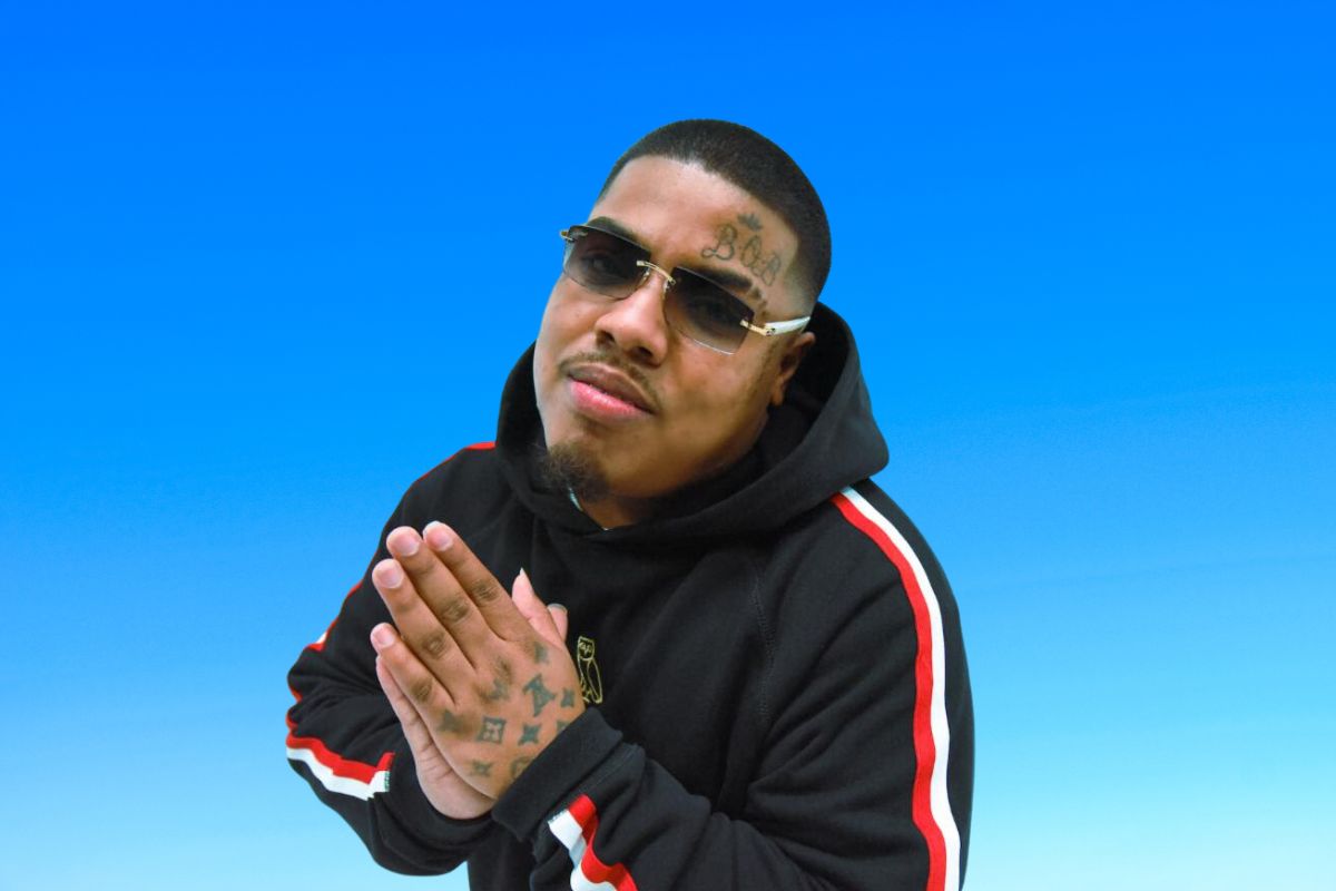 drake-ovo-smiley-album-update-9000.jpeg