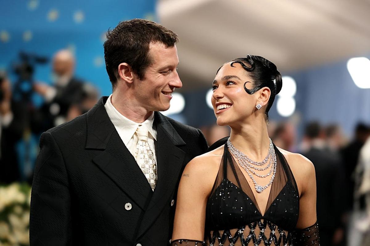 dua-lipa-callum-turner-met-gala-red-carpet-7425.jpeg