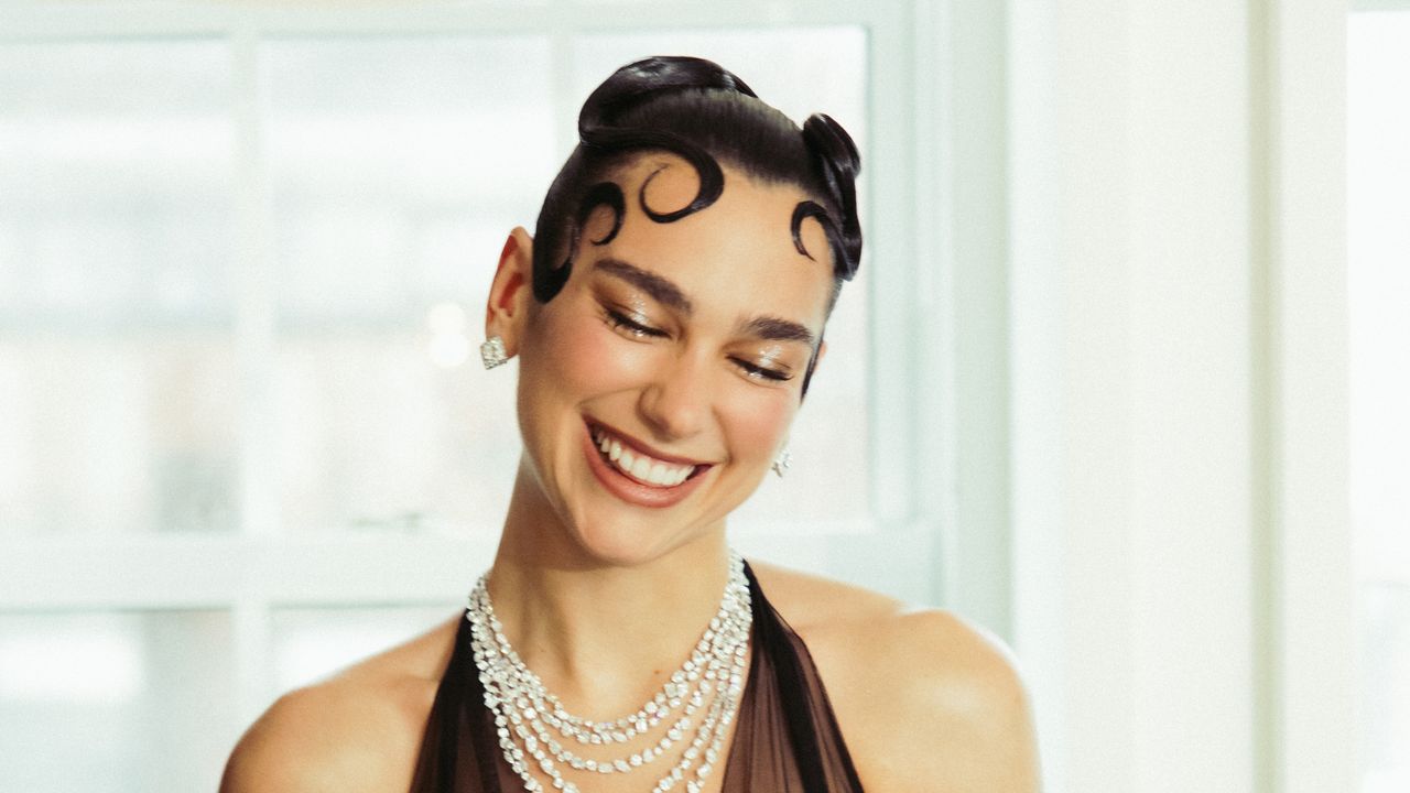 dua-lipa-chanel-met-gala-2025-2384.jpeg