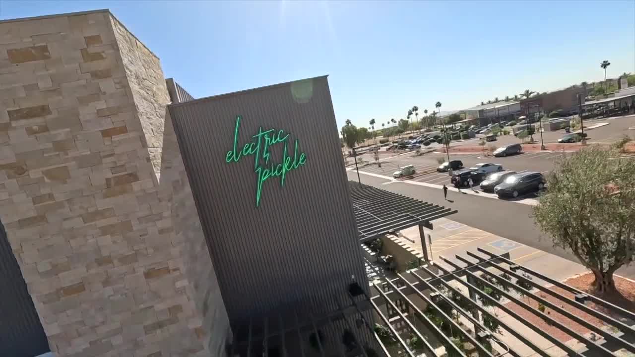 electric-pickle-tempe-dining-8215.jpeg