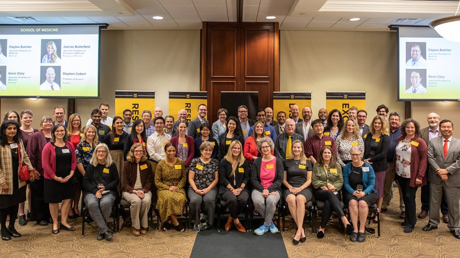 gwen-gray-business-librarianship-award-3826.jpeg