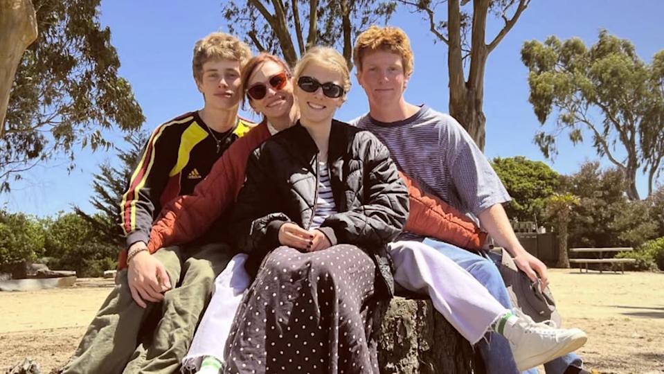 julia-roberts-family-photo-mothersday-2617.jpeg