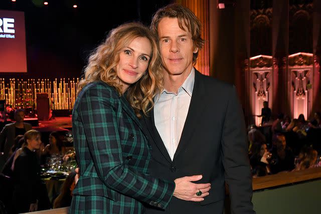 julia-roberts-family-photo-mothersday-7777.jpeg