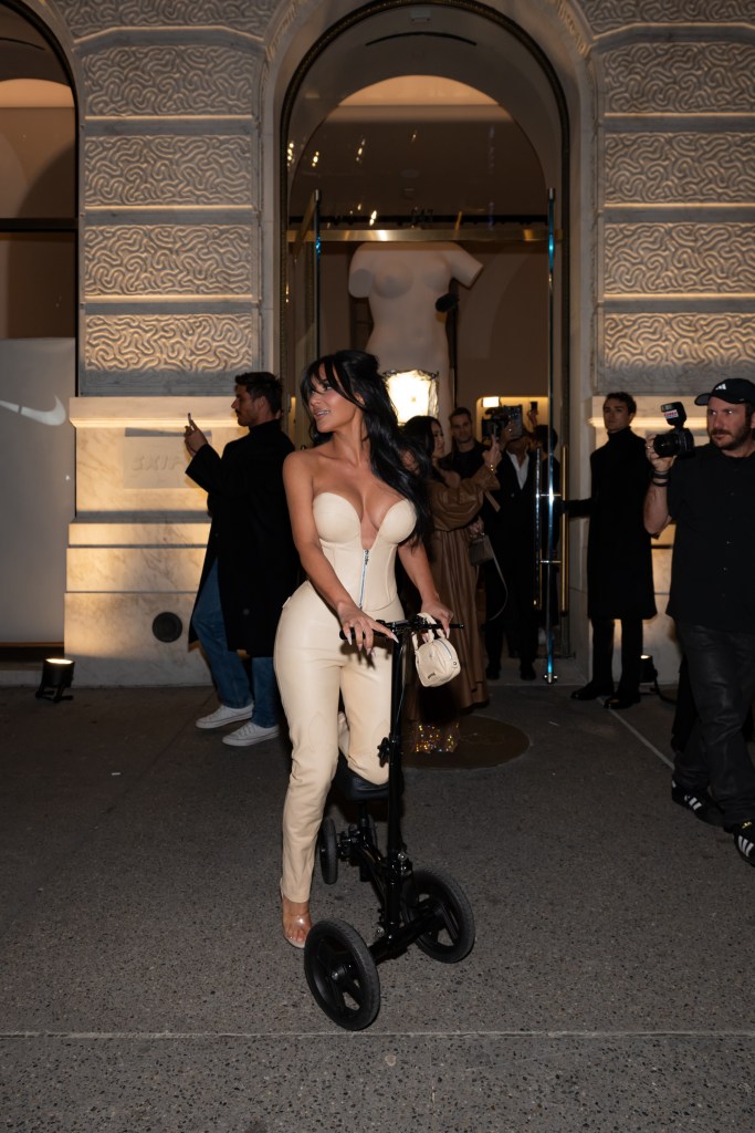 kanye-west-bianca-censori-hairdo-kim-kardashian-7094.jpeg