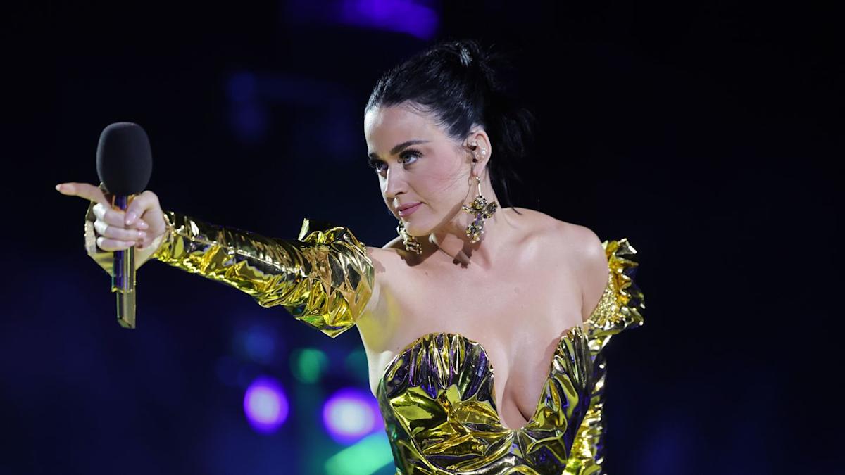 katy-perry-backlash-internet-criticism-7121.jpeg