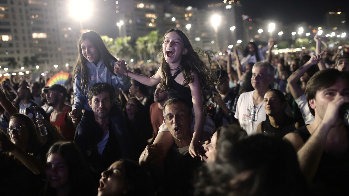 lady-gaga-copacabana-beach-2m-fans-ap-news-imagesj-7581.jpeg