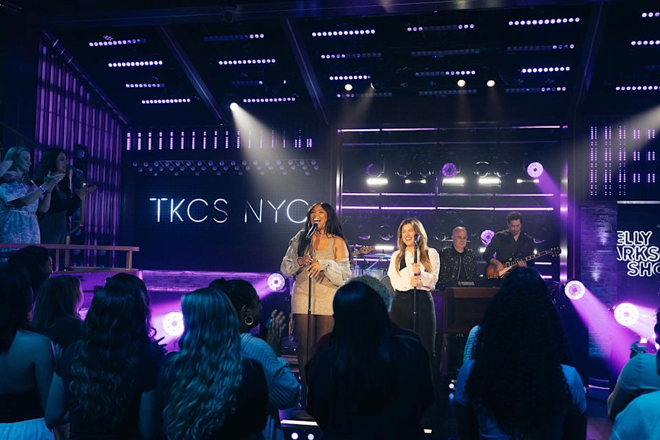lizzo-kelly-clarkson-weight-loss-duet-photos-4104.jpeg
