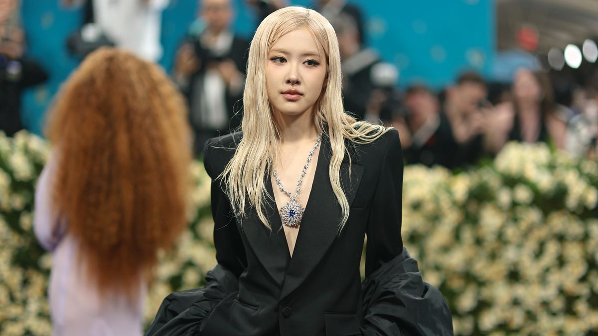 ros-blackpink-2025-met-gala-saint-laurent-5418.jpeg