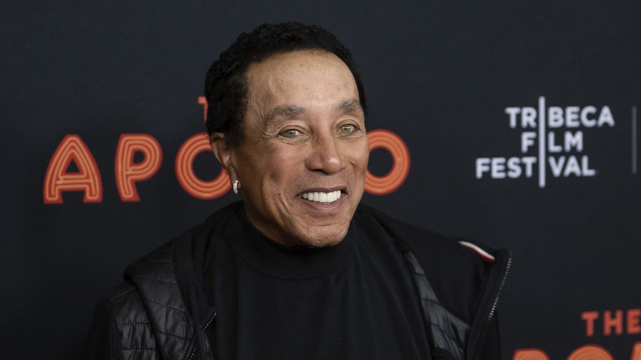 smokey-robinson-rape-allegations-investigation-5159.jpeg