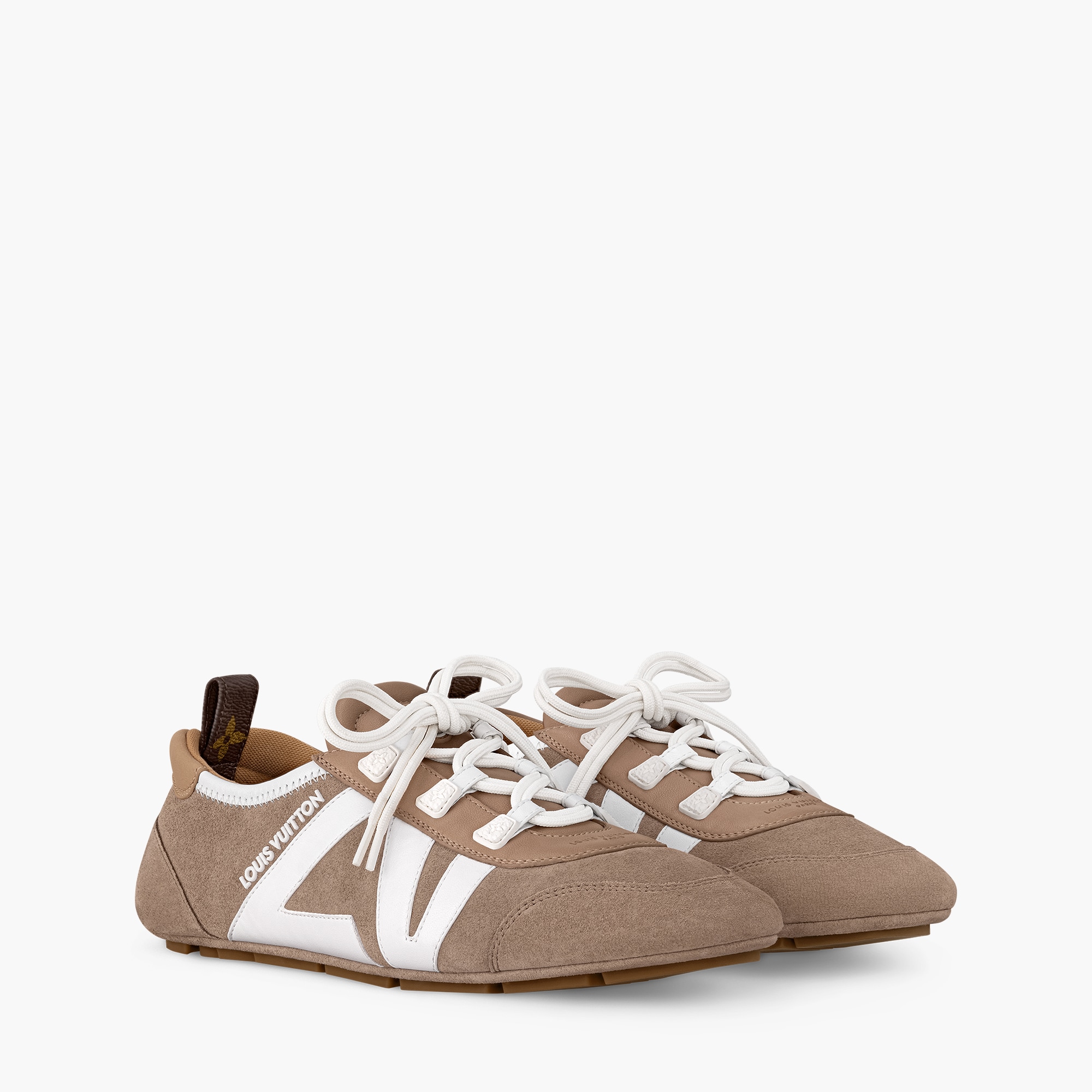 sneaker-luxury-fashion-trend-boost-2116.jpeg