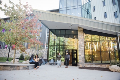 snhu-online-computer-science-masters-3931.jpeg