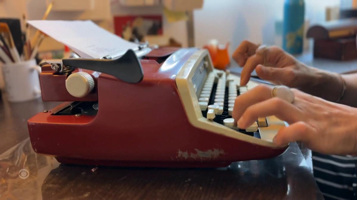 typewriters-swift-cbsnews-seo-imagejpg-0600.jpeg