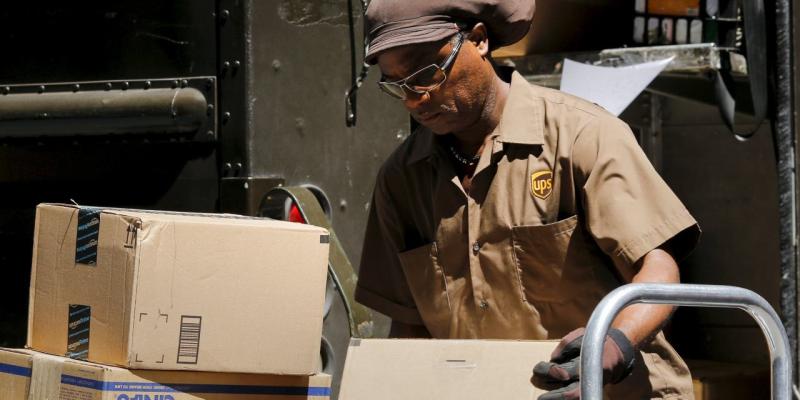 ups-scaling-back-amazon-business-tariffs-wsj-2113.jpeg