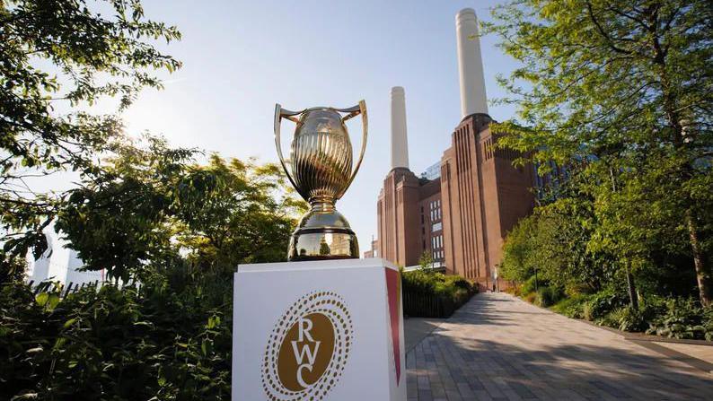 womens-rugby-world-cup-trophy-2025-3296.jpeg