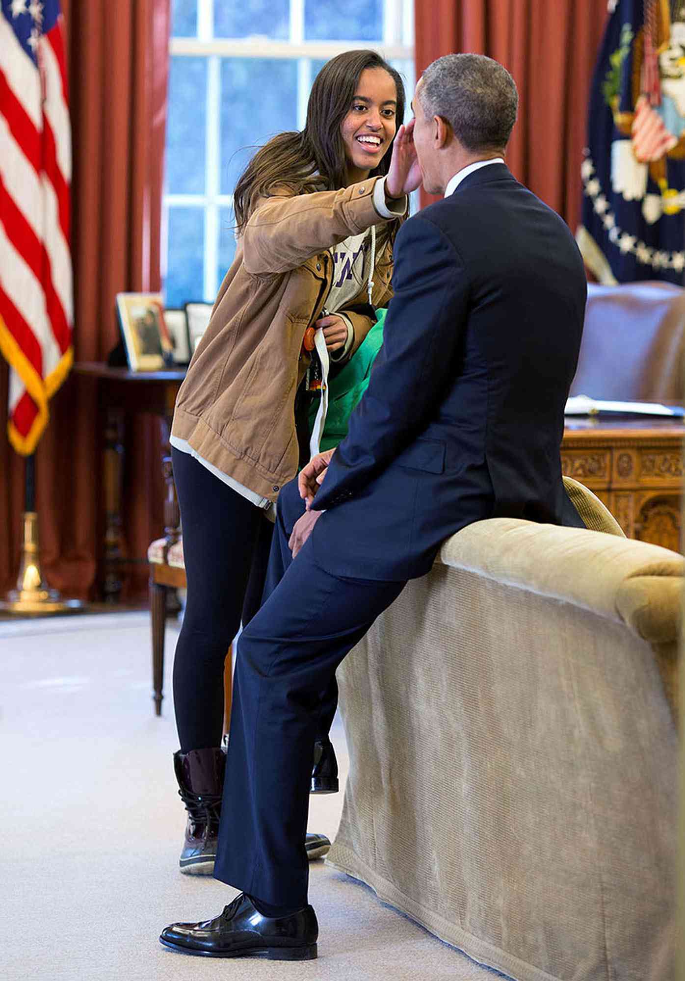 obama-daughters-malia-sasha-2135.jpeg